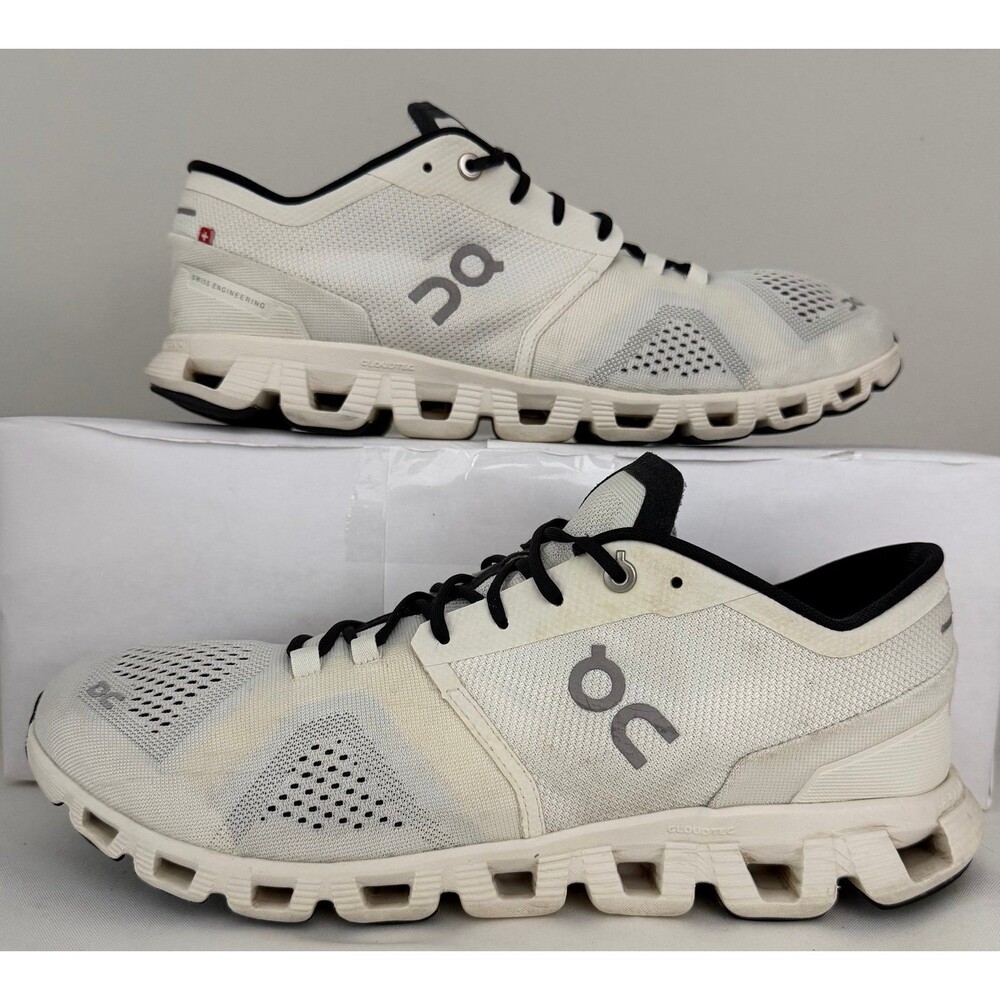 On Running Shoes Cloud Men's White Athletic Sneakers Size 11